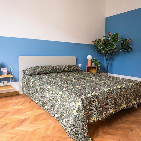 700MstazionecentraleAmpio Trilocale Con 2Balconi Триест Экстерьер фото